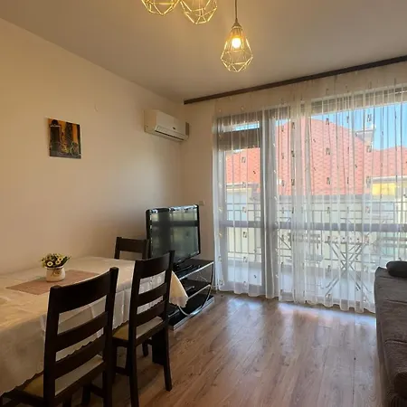 Apartment Bratanov Siana 5
