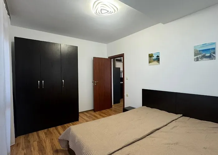 Bratanov Siana 5 Apartment *